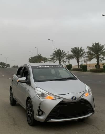 Toyota Vitz 1.5 Hybrid 17/21