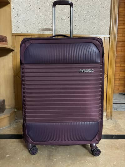 American tourister luggage bag ', travel bag and school bag