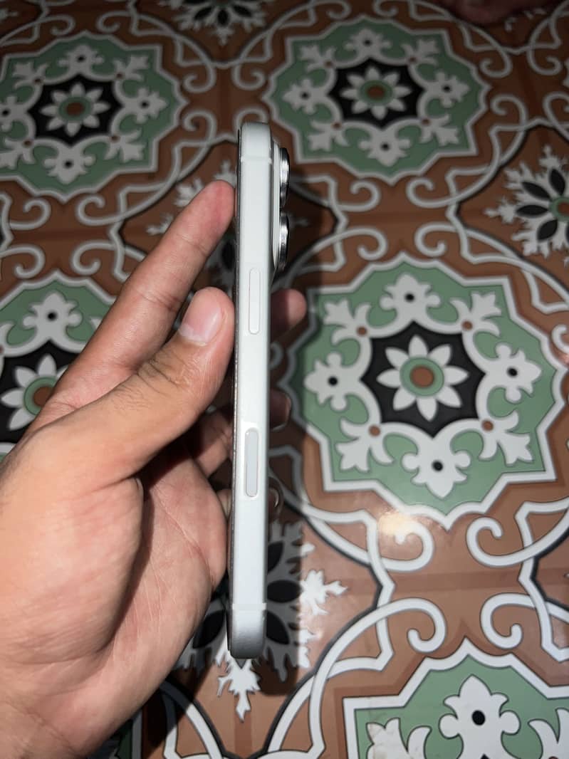 Apple iPhone 17 Pro 3