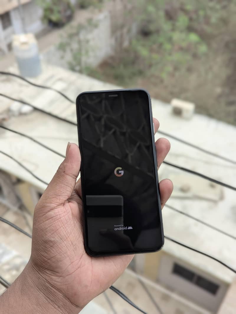 Google Pixel 4 8