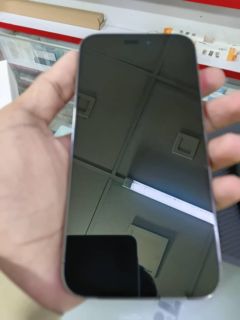 iphone 14 pro max 2