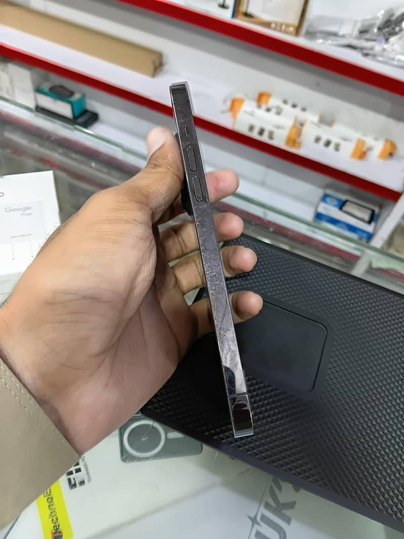 iphone 14 pro max 5