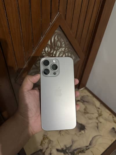 Apple iPhone 15 Pro Max
