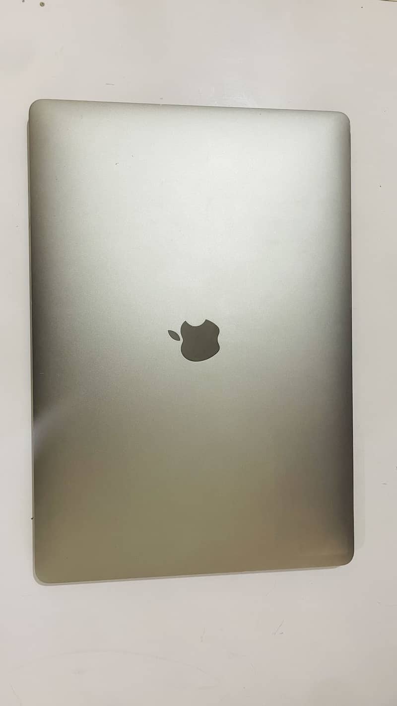 MacBook Pro 2019 32 / 512 0