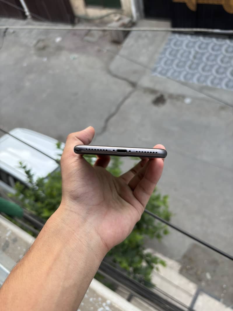 iPhone 8 Plus pta 4