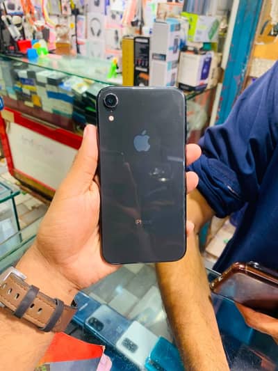 Apple iPhone XR