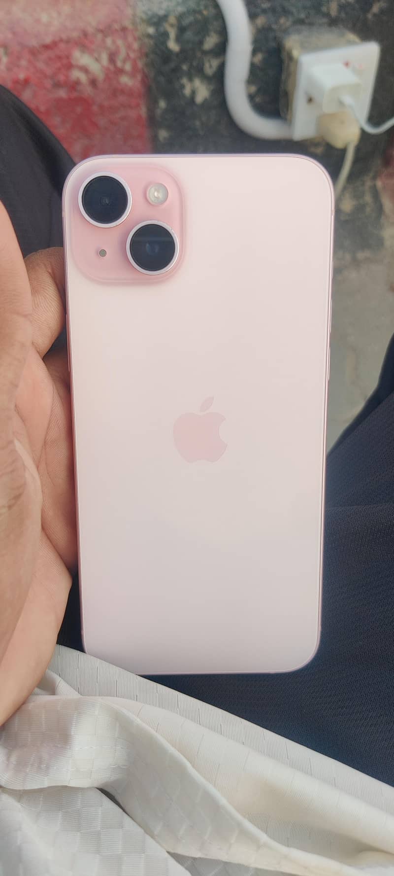 Apple iPhone 15 plus 1