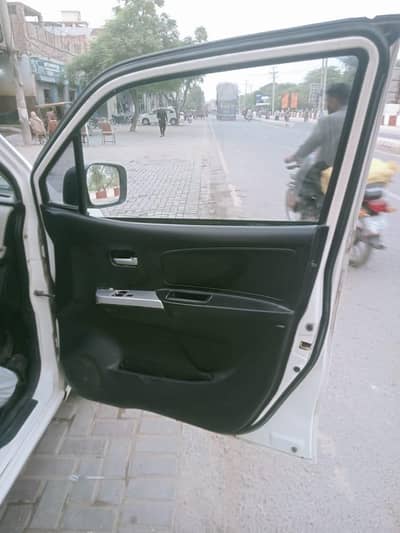 Suzuki Wagon vxl 2017 army family use car haj 2din ma sell krni hai