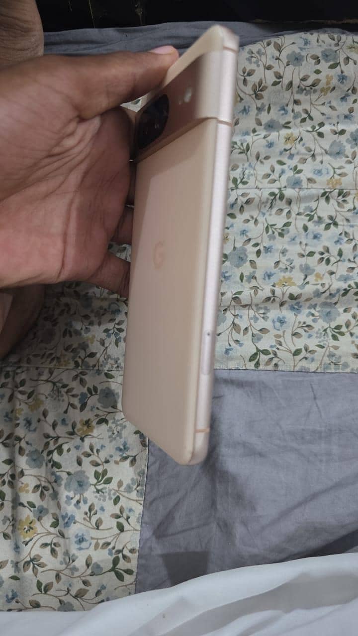 Google Pixel 8 1