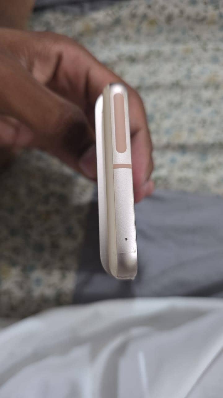 Google Pixel 8 2