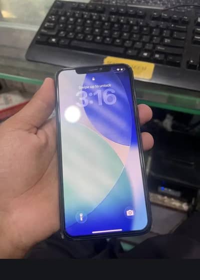 iPhone 11 Pro pta official