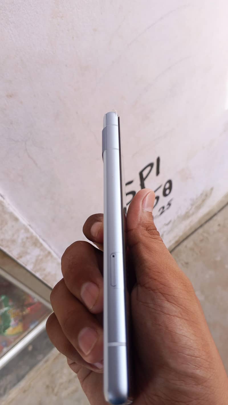 Google Pixel 7a 2