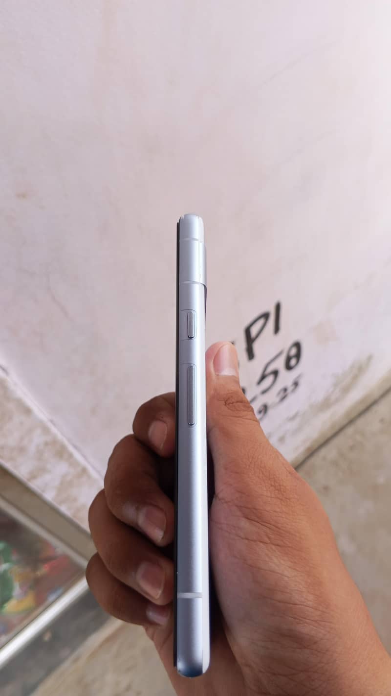 Google Pixel 7a 3