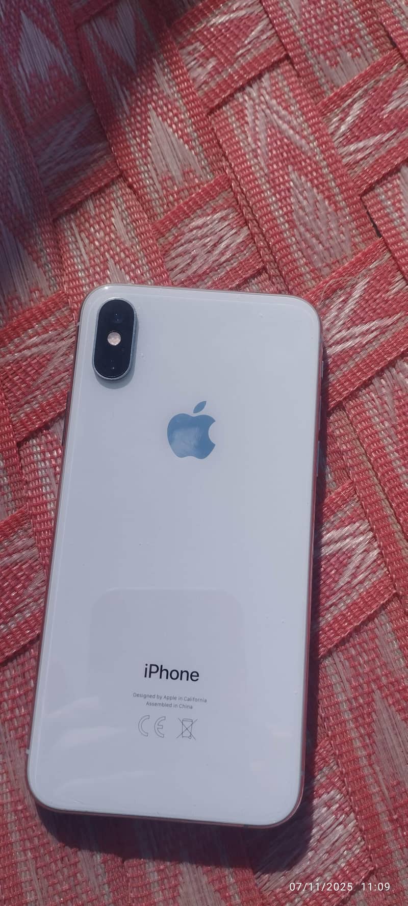 Apple iPhone X 3