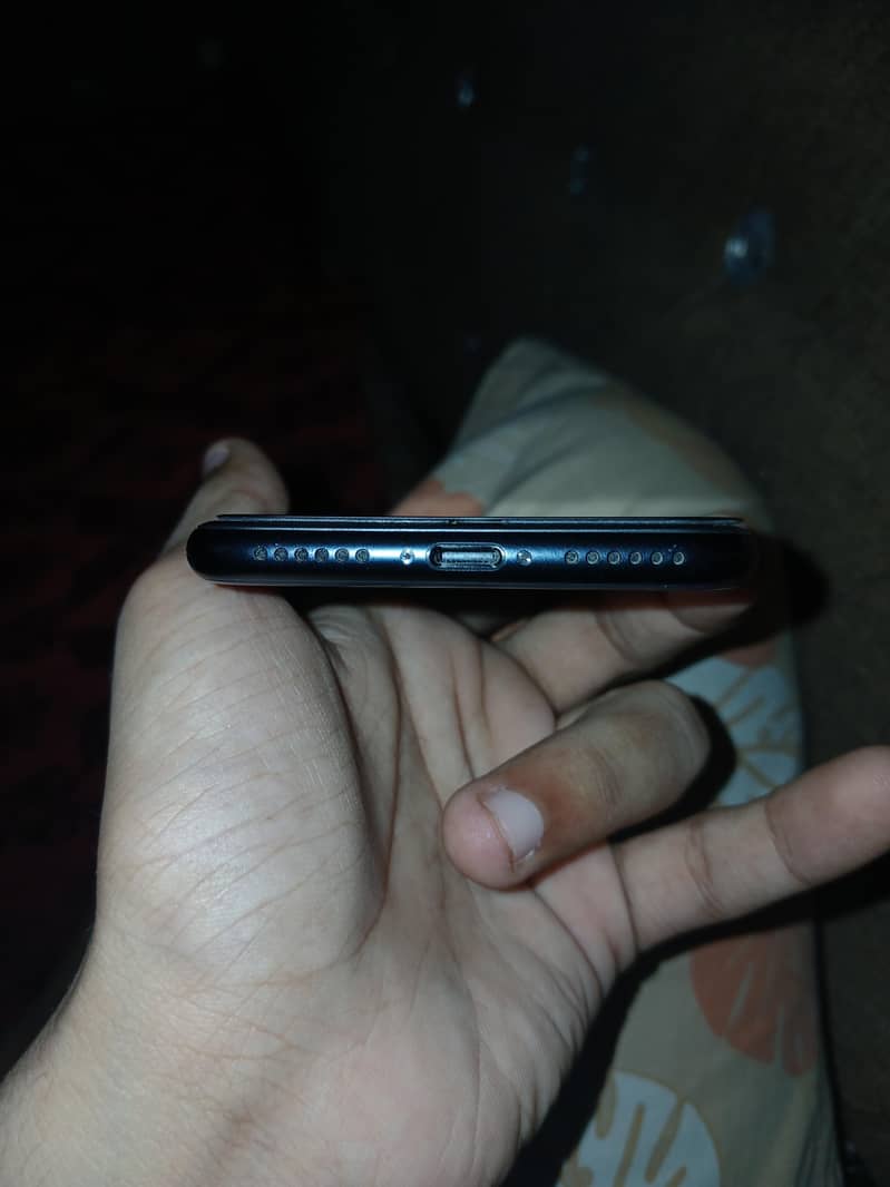 Apple iPhone SE3 2
