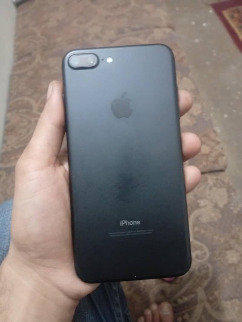 Apple iPhone 7 Plus 0