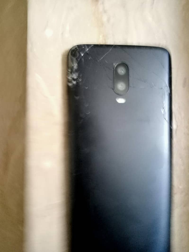One Plus 6T 2