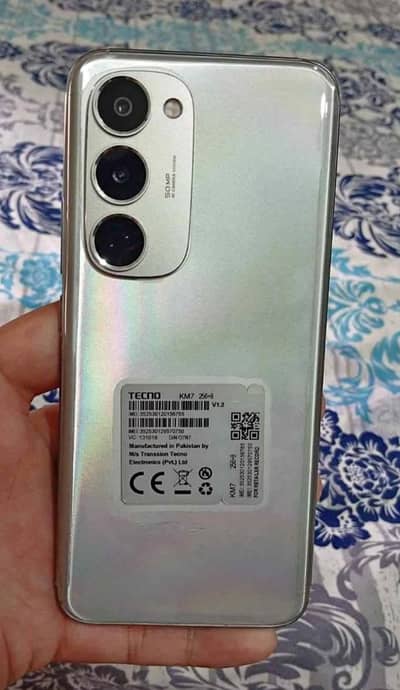 tecno spark 40 pro 8. gb 256gb