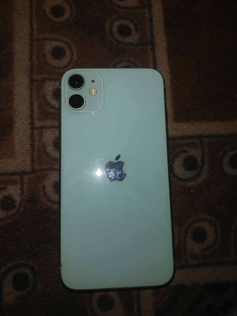 Apple iPhone 11 3