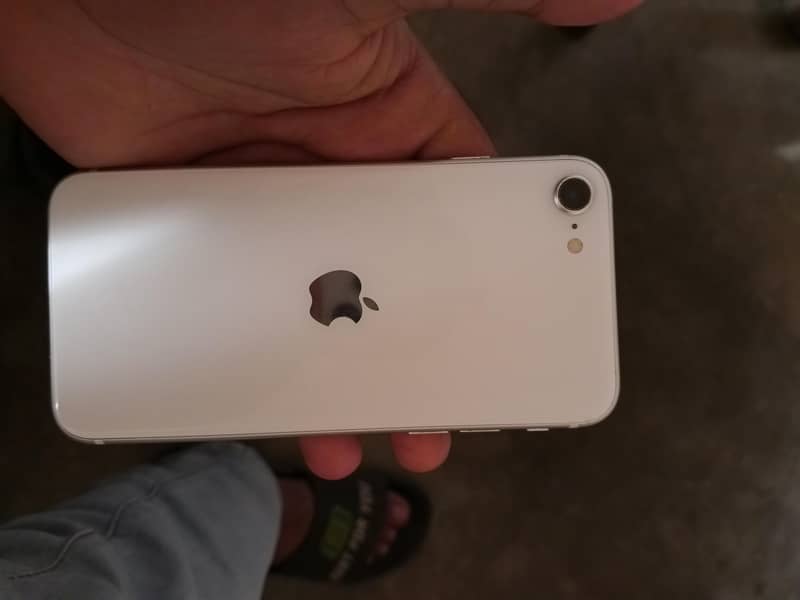Apple iPhone SE 2