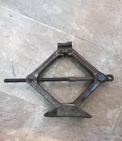 CAR JACK FOR SALE