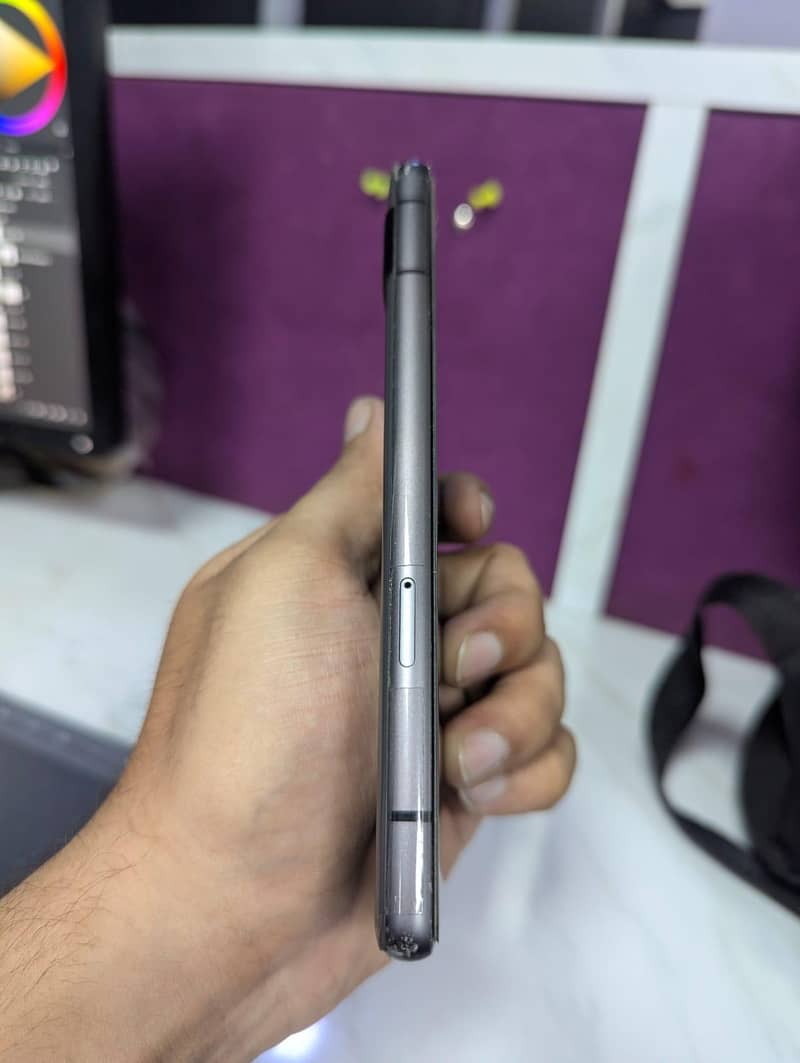 Google Pixel 7a 4