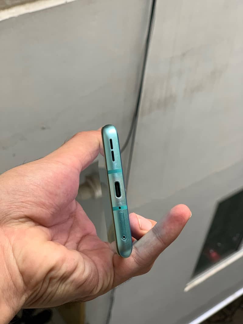 One Plus 8 Pro 6