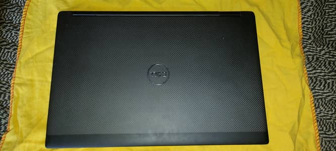 dell laptop core i7 8 generation 32 ram SSD hard 256 gravic card p2000