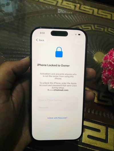 Apple iPhone 16 Pro