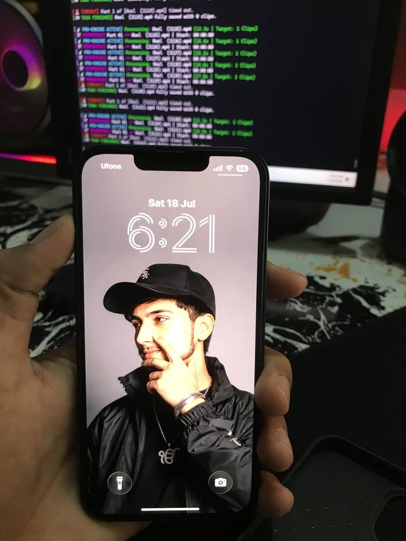Apple iPhone 13 3