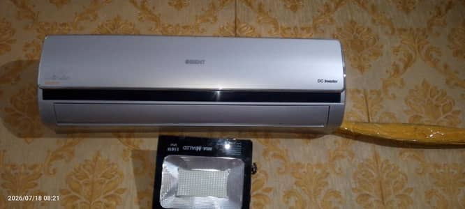 Orient DC inverter