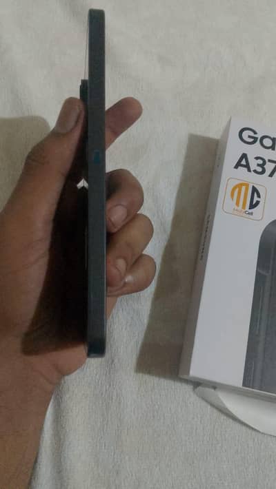 Samsung Mobile A37