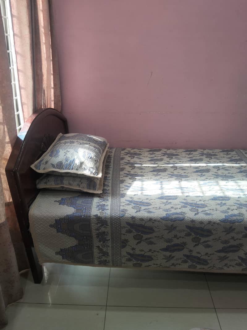 Solid wood single bed with mattress 2