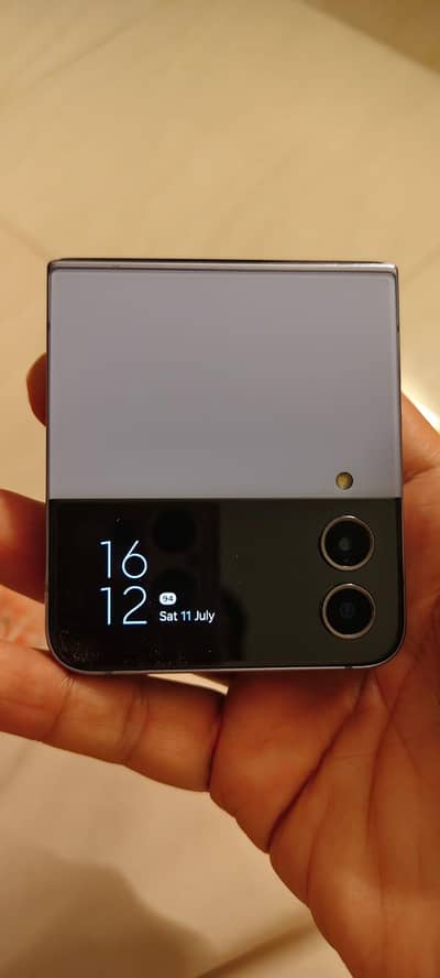 Samsung Mobile Z Flip 4