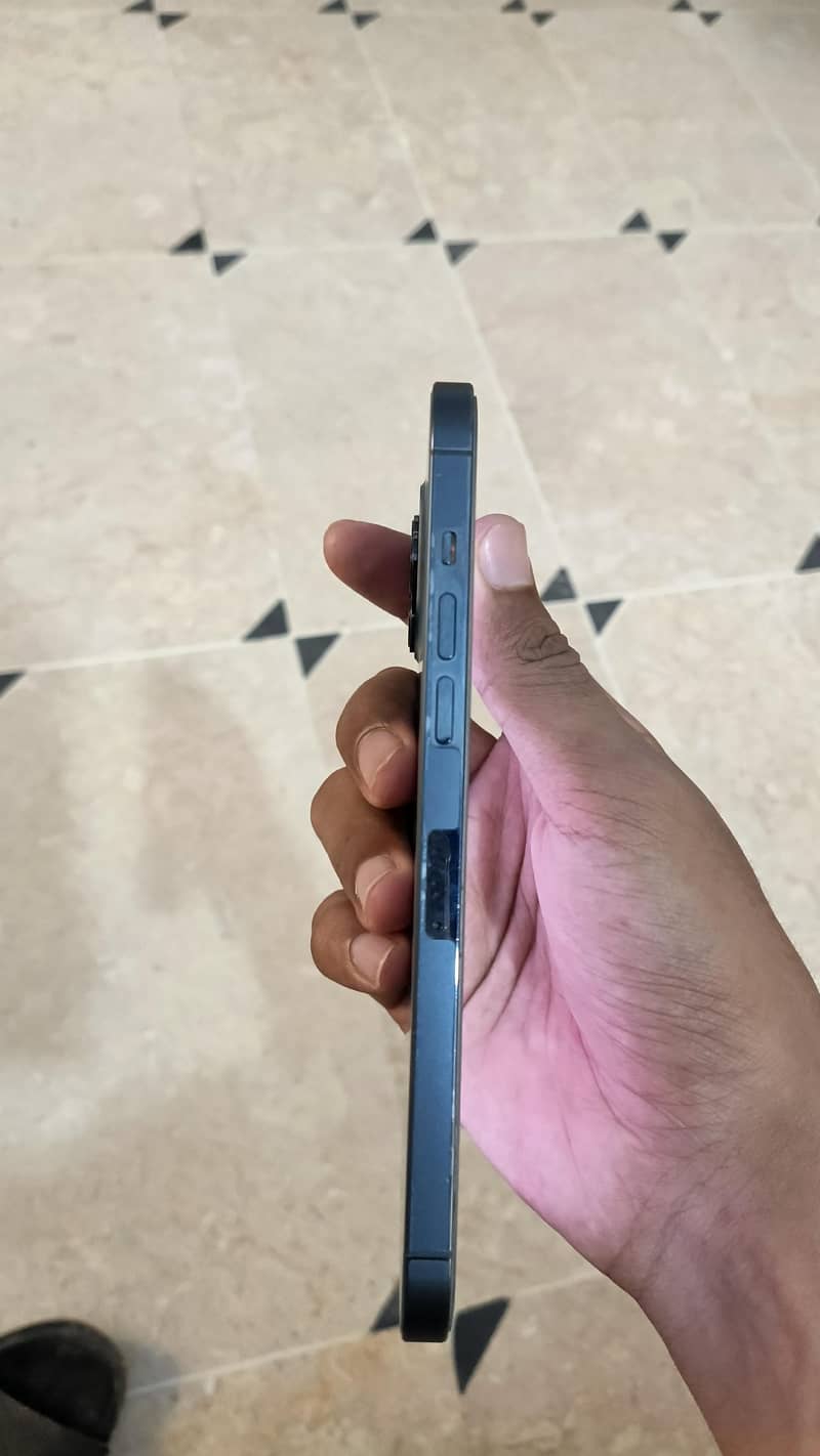 Apple iPhone 12 Pro Max 6