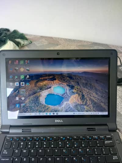 Dell Latitude 3160