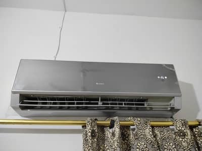 Gree 1-Ton Split Ac Urgent sell