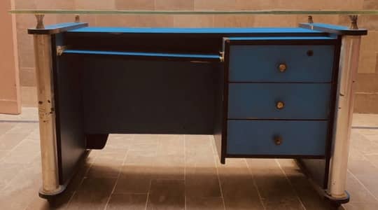Office Computer Table / Study Desk with Glass Topi