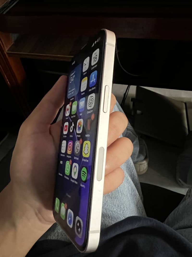 Iphone 13 3
