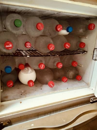 Dawlance fridge,03001399028