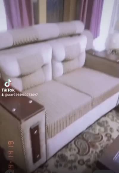Six seaters sofa set