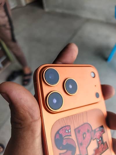 Apple iPhone XR in to 17 pro
