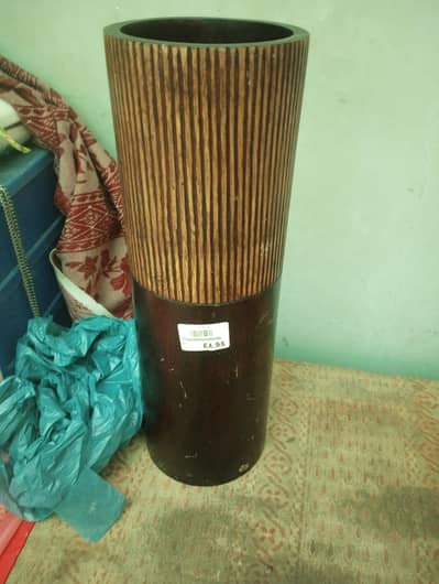 beauti wooden vase