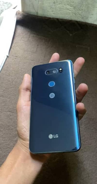 LG V30 thinq