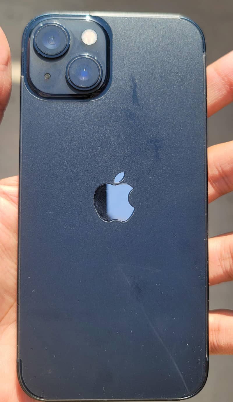 Apple iPhone 13 4