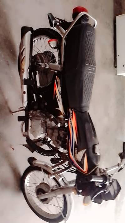 Honda cg 125 18 model exchange cd sale