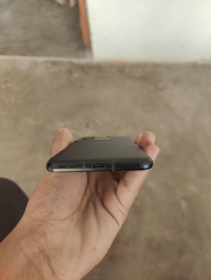 One Plus 10 Pro 5