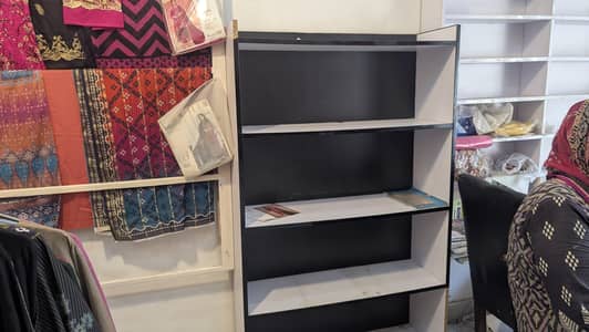 2 racks new condition Nawab town