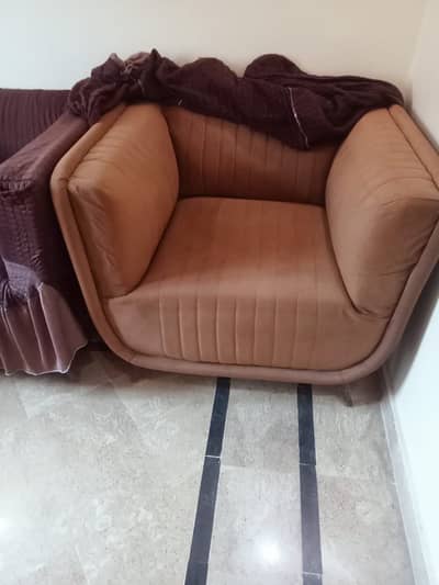 Best Dura foam sofa set like nw with tabel and cover