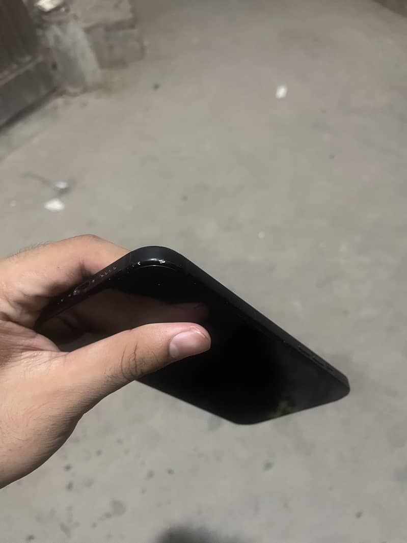 iPhone 15 plus 7